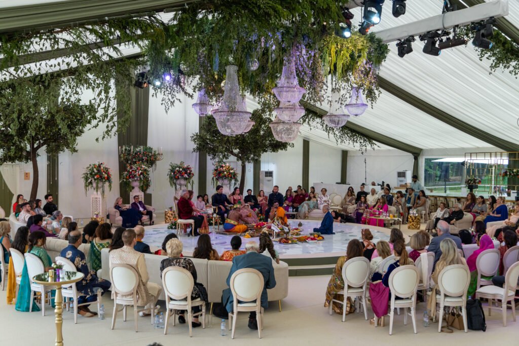 The Ultimate Wedding Planner: A Step-by-Step Guide for a Stress-Free Wedding 